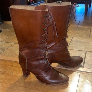 Patricia Nash Brown Lace Up Boots